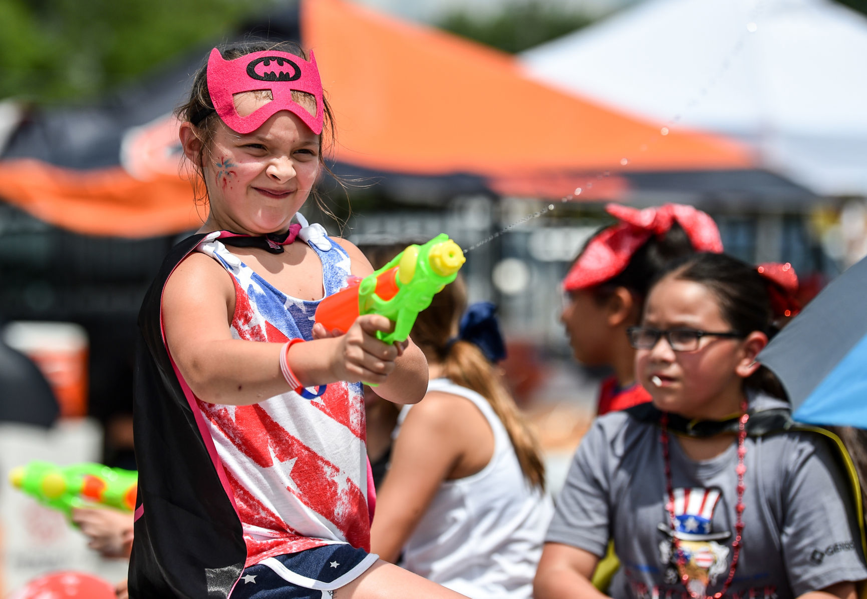 070519-mda-nws-em4thparade-035a.jpg